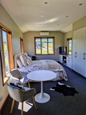 Studio Nestled in Ridgecrest